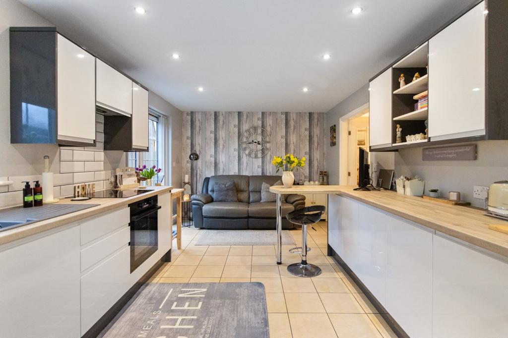 Kitchen/Living Area