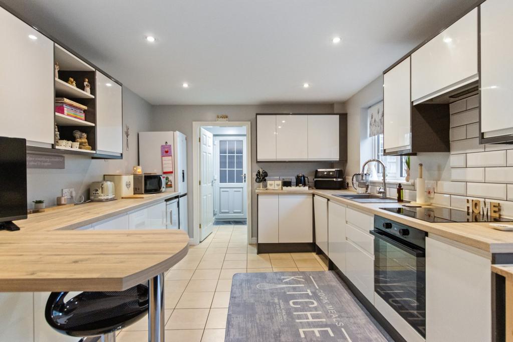 Kitchen/Living Area