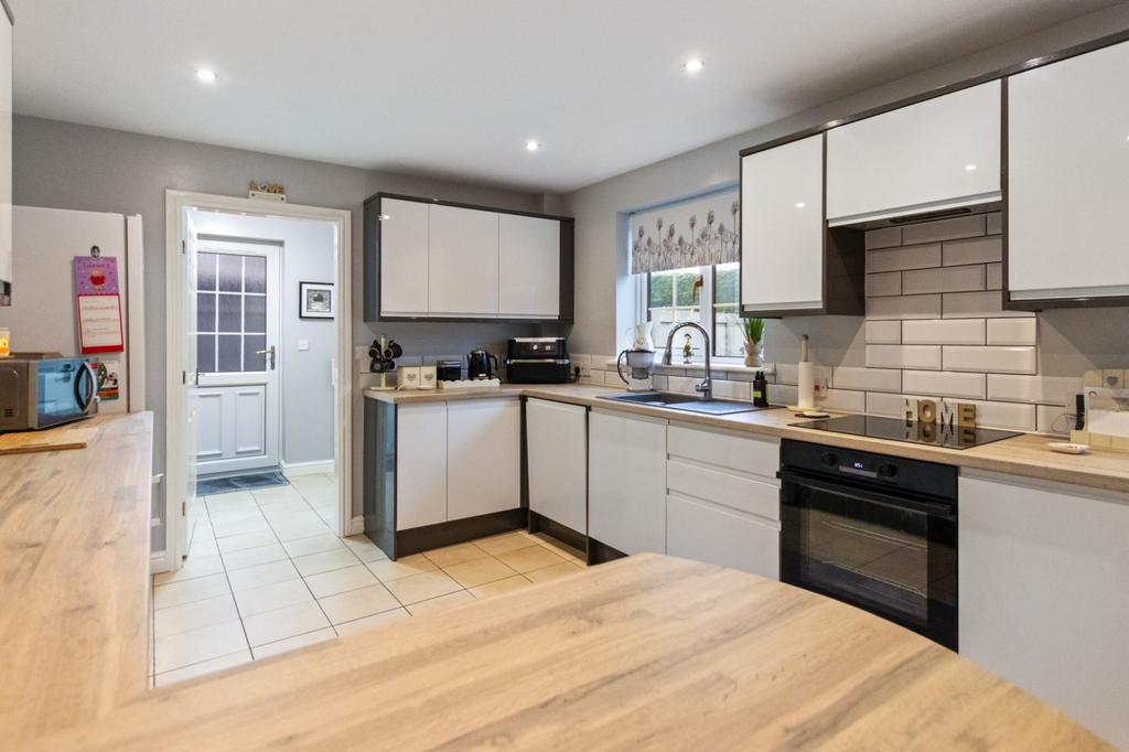 Kitchen/Living Area