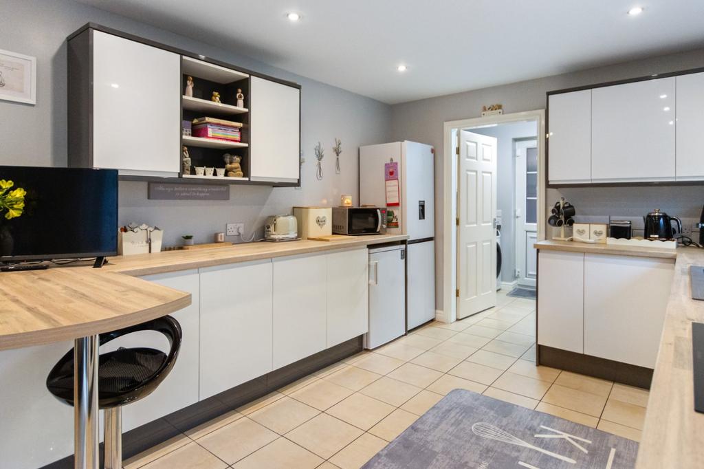 Kitchen/Living Area