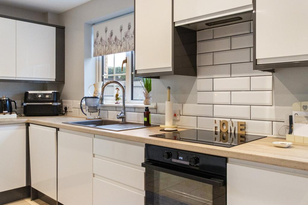 Kitchen/Living Area