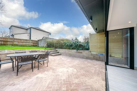 4 bedroom semi-detached house for sale, Beech Road, St. Albans