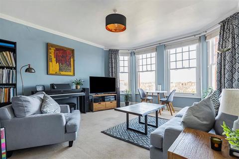 1 bedroom flat for sale, The Terrace, London SW13