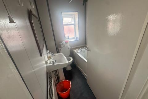 2 bedroom flat to rent, Wellesley Terrace, Newcastle upon Tyne NE4