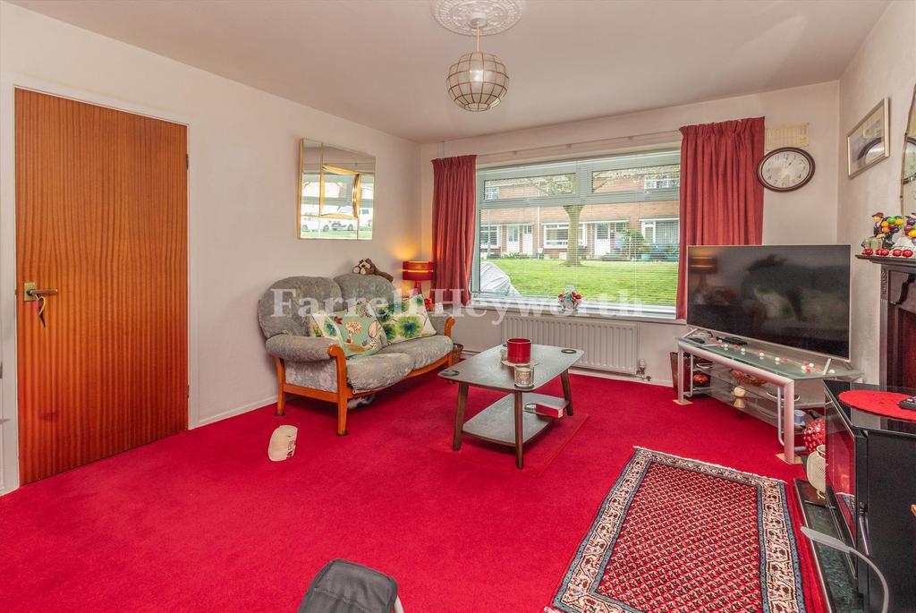 Lounge image 2