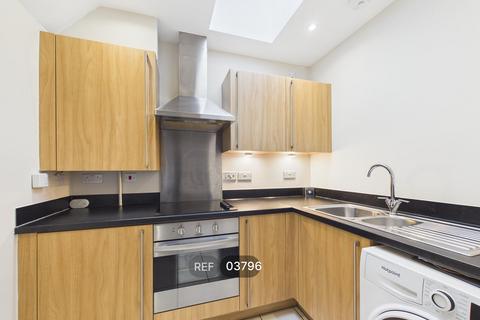 2 bedroom apartment to rent, Nottingham NG5