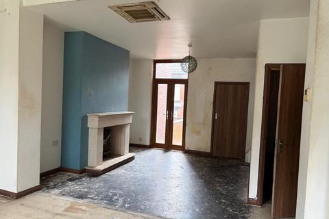 3 bedroom terraced house for sale, Fraser Street, Shaw, Oldham