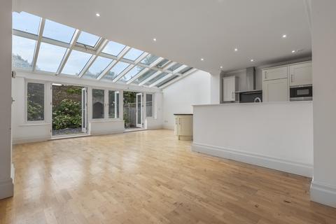 4 bedroom terraced house for sale, Woolmer Lane, Bramshott, Hampshire, GU30