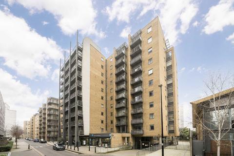 1 bedroom flat for sale, Cassilis Road, London E14