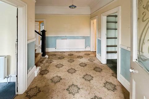 5 bedroom house for sale, Queens Drive, Mossley Hill, Liverpool