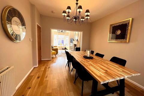 3 bedroom terraced house to rent, Scott Street, York