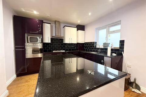 undefined, Warren Close, London