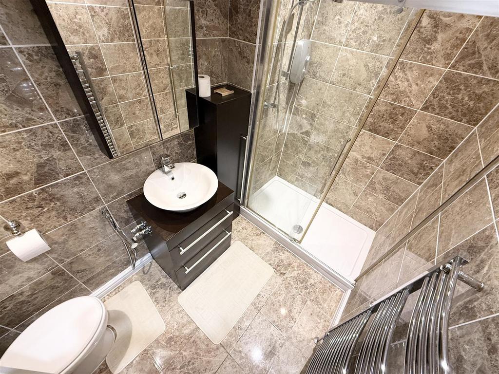 Shower 2.jpeg