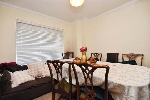 4 bedroom terraced house for sale, Ridgewell Avenue, Chelmsford