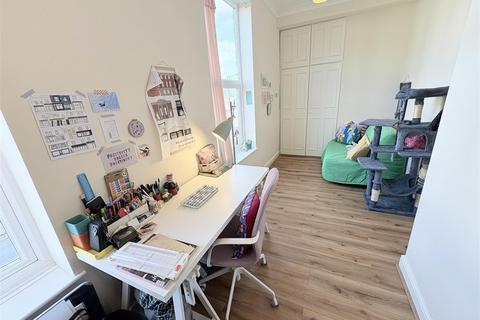 2 bedroom flat for sale, 153 College Road, Birmingham B13