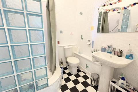 2 bedroom flat for sale, 153 College Road, Birmingham B13