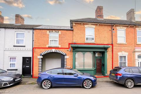 Albion Road, Kettering