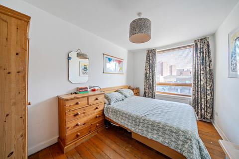 1 bedroom apartment for sale, Morecambe Street, London