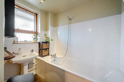 1 bedroom apartment for sale, Morecambe Street, London