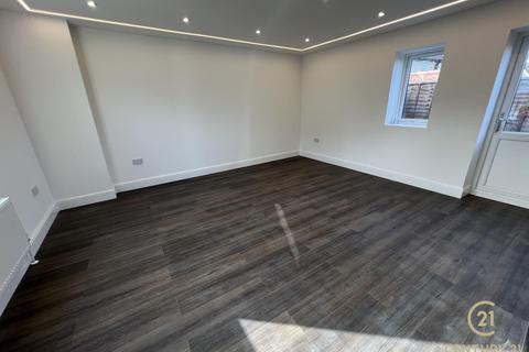 2 bedroom flat to rent, Greenford Road, GREENFORD UB6