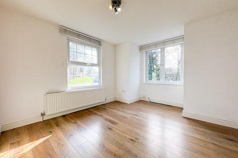 2 bedroom maisonette to rent, Western Road, Crowborough, TN6