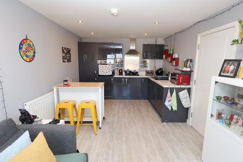 2 bedroom flat for sale, Talbot Road, Stretford, M32