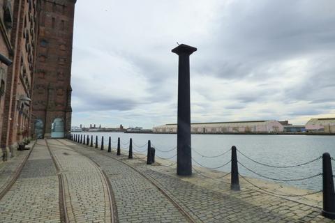 undefined, East Float Quay, Birkenhead, CH41
