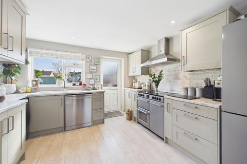 3 bedroom terraced house for sale, Rowan Close, Thetford, IP24