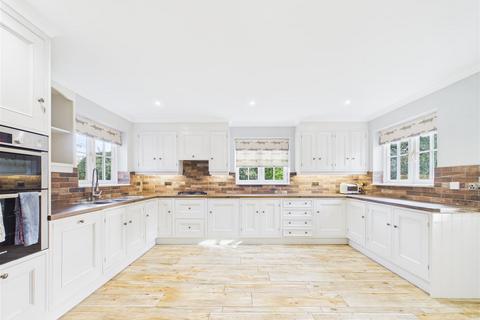 undefined, Chequers Lane, Hitchin SG4