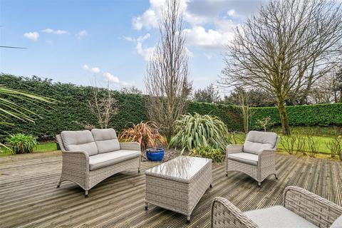 4 bedroom bungalow for sale, Kenton