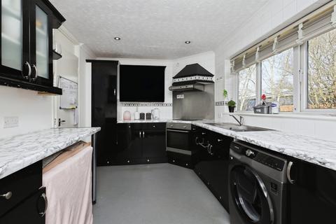 2 bedroom maisonette for sale, The Holt, Hailsham