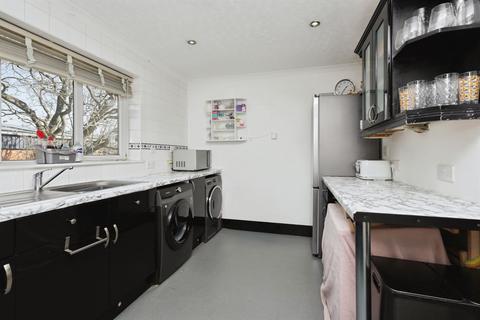 2 bedroom maisonette for sale, The Holt, Hailsham