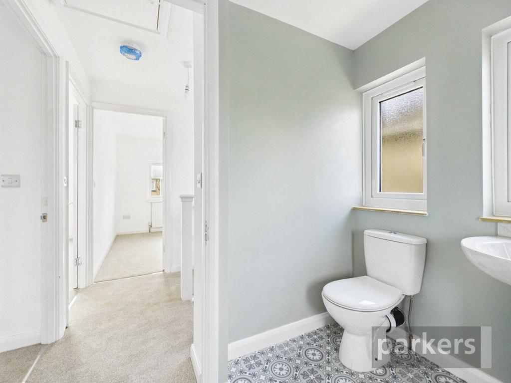 Bathroom/Hallway
