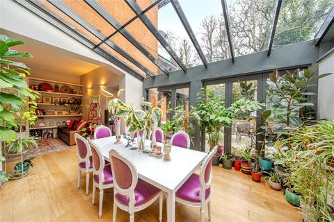 3 bedroom apartment for sale, Bracknell Gardens, London, NW3