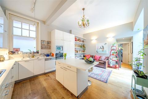 3 bedroom apartment for sale, Bracknell Gardens, London, NW3