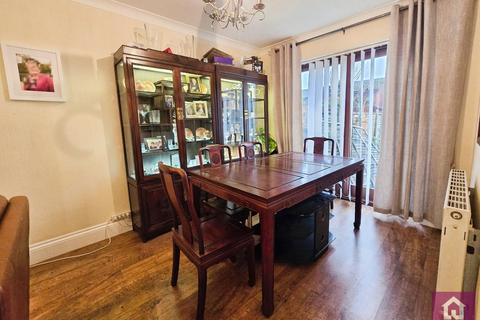 undefined, Myrica Grove, Hoole, Chester, Cheshire, CH2