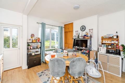 undefined, Eastbourne Avenue, SOUTHAMPTON