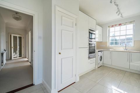 3 bedroom flat for sale, Marchwood, Chichester, PO19