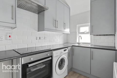 undefined, Avenue Road, Staines-upon-Thames