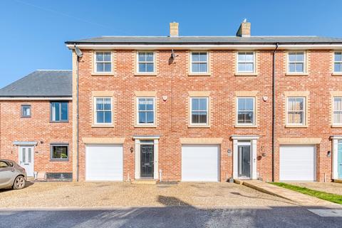 4 bedroom terraced house for sale, Kemp Road, North Walsham