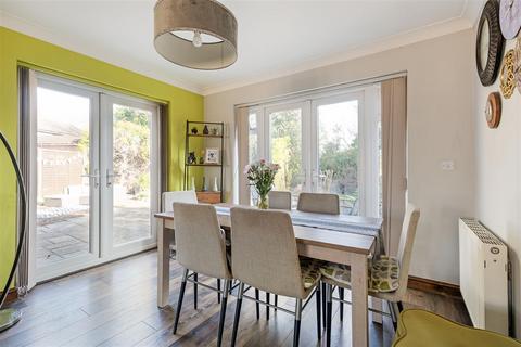4 bedroom detached house for sale, The Crescent, Andover