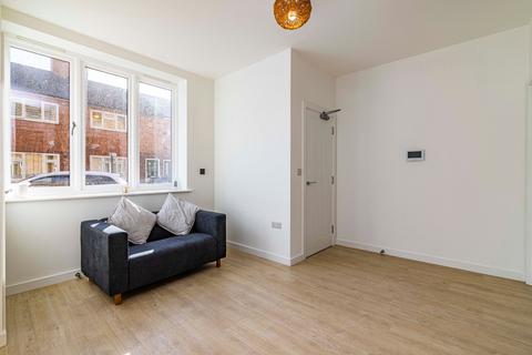 undefined, Cliff Road, Nottingham, NG1