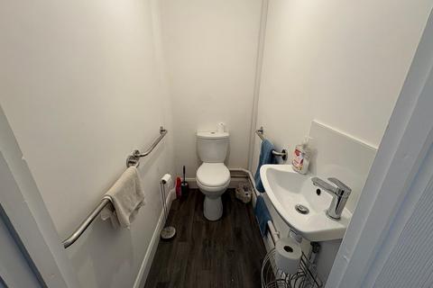 4 bedroom semi-detached house for sale, Woodville Grove, Reddish