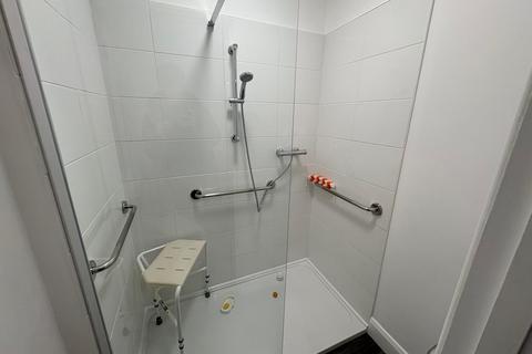 4 bedroom semi-detached house for sale, Woodville Grove, Reddish