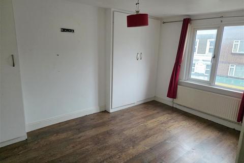 2 bedroom flat for sale, Lee High Road, London