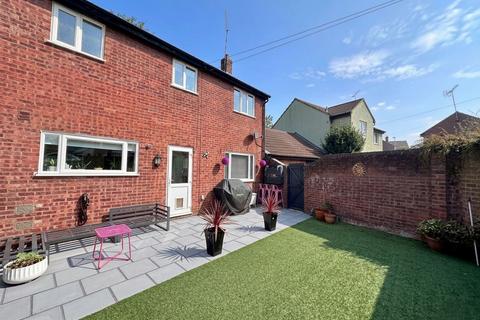 3 bedroom end of terrace house for sale, Kensington Gardens, Billericay CM12