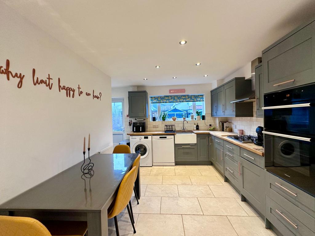 Kitchen / Diner