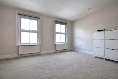 undefined, East Station Road, Aldershot GU12