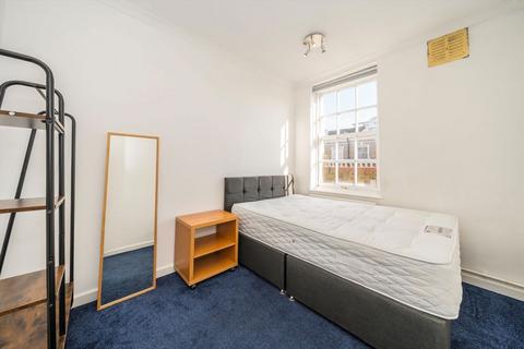 4 bedroom flat to rent, Clarendon Road, London W11