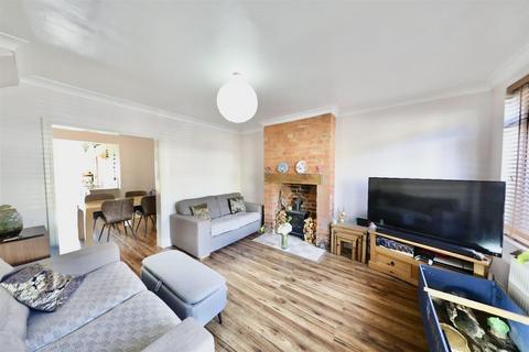 3 bedroom terraced house for sale, Perth Street West, Hull